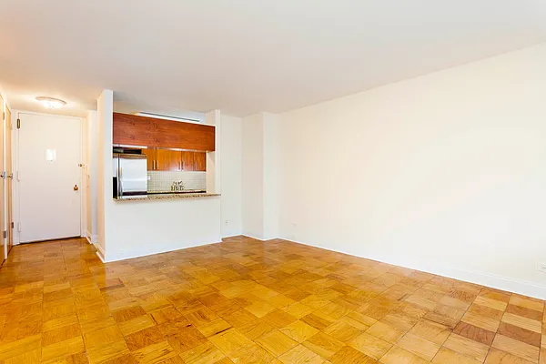Rented by Mirador Real Estate | media 13