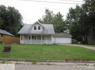 705 W McConnell St, Saint Johns, MI