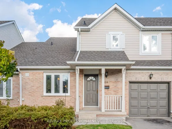 5910 Greensboro Dr #114, Mississauga, ON L5M 5Z6