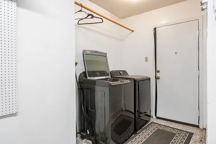 3 bed, 2.0 bath, 1346 sqft, $2,425 — Photo 4