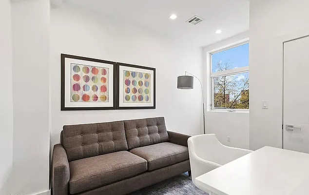 Rented by Winzone Realty Inc | media 3