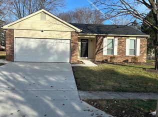 1926 Lost Valley Rd, Powell, OH 43065