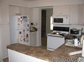 4th image of 1118 SE 20th St
