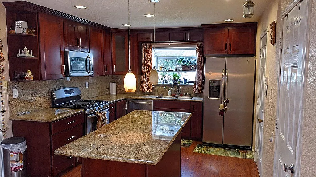 39022 Carmel Ct photo 1