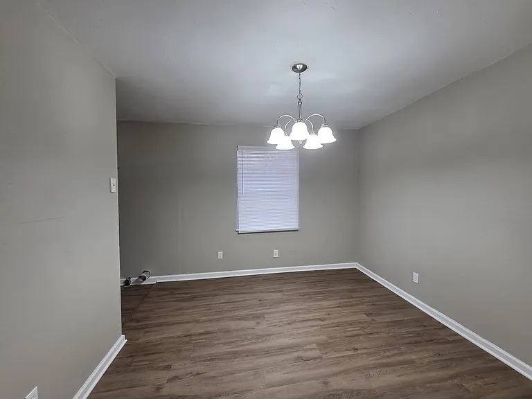 4535 Beacon Hill Dr — Photo 9