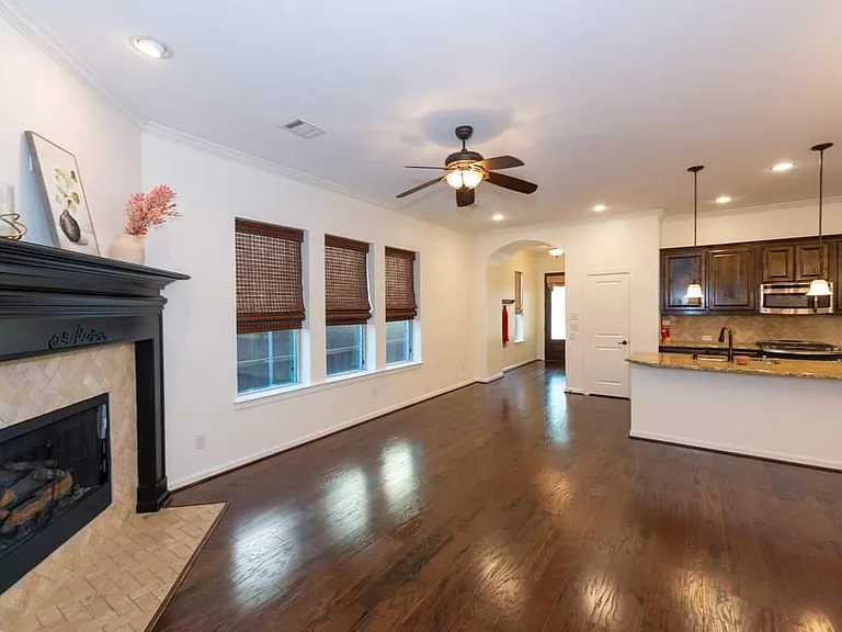 1008 Lone Ivory Trl — Photo 9