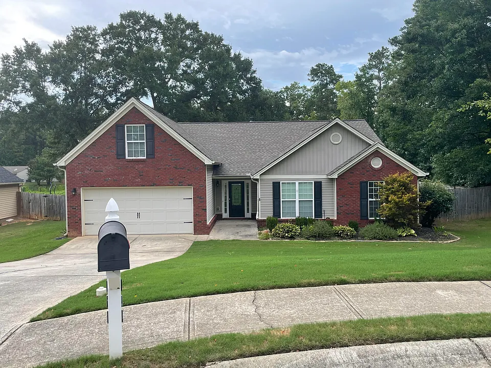 1054 Blakewood Ct