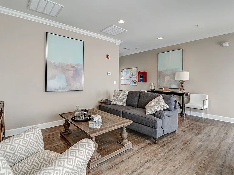 105 Beech St — Photo 18