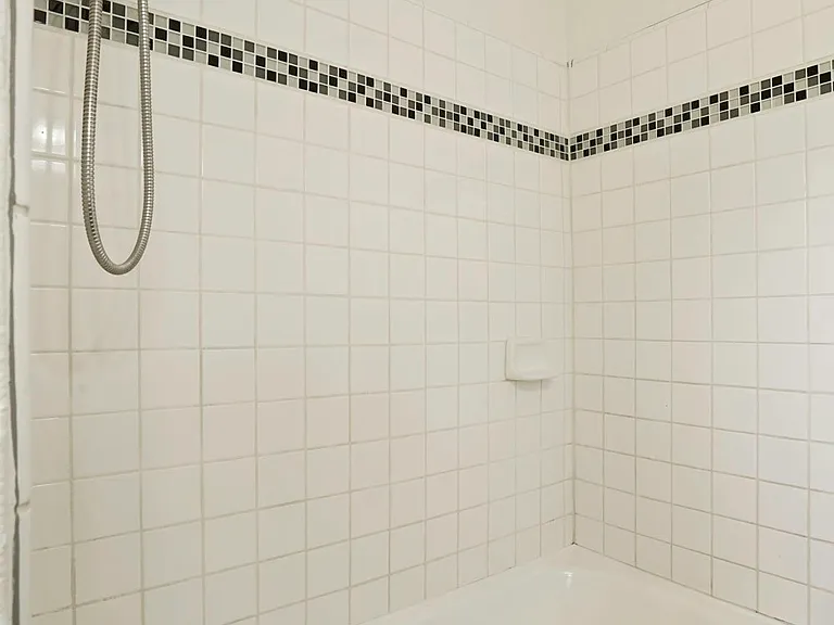 451 Marengo Ave — Photo 17