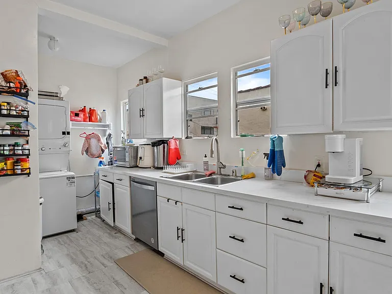 1414 S Shenandoah St #1416-1/2 — Photo 18
