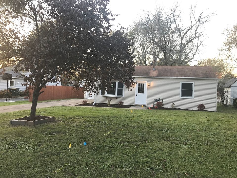 2nd image of 292 Elmwood Ln