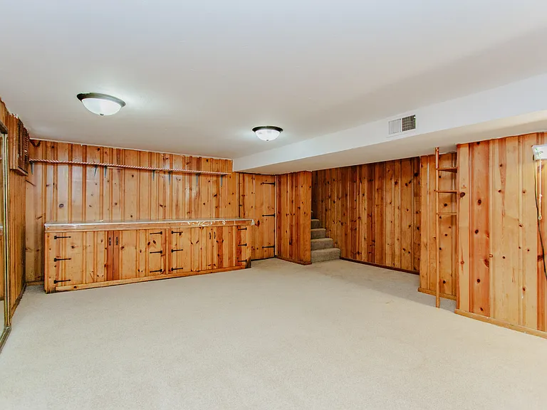 4852 Carol St — Photo 23
