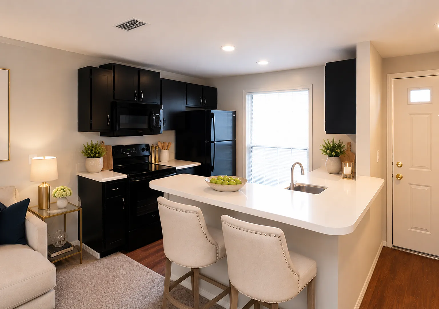 Prime Apartments & Townhomes at Ridgeway — Photo 3