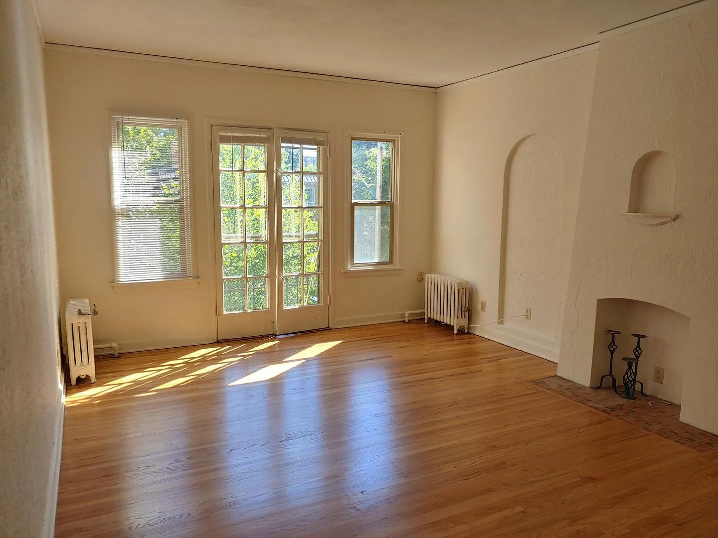 2806 Xerxes Ave S — Photo 3
