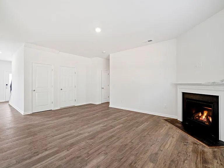16117 Trenton Green Ln — Photo 7