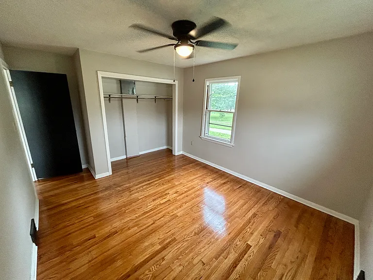 4104 Burton Ave — Photo 10