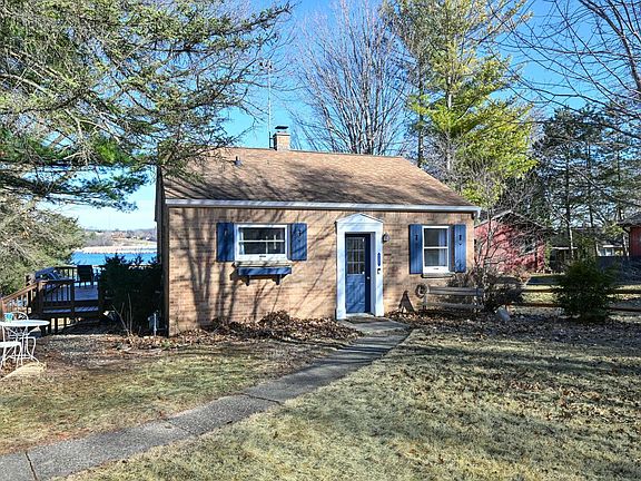 2nd image of N6997 Oakwood ROAD