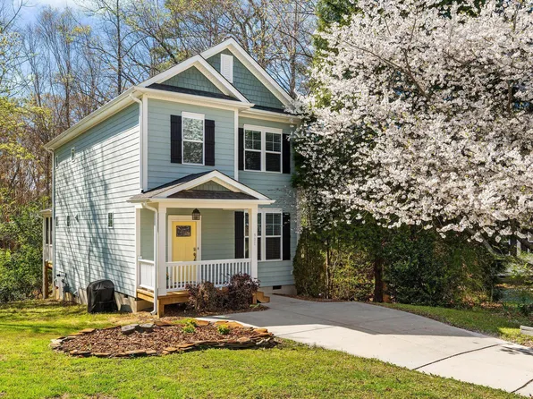 901 Woodbriar St, Apex, NC 27502