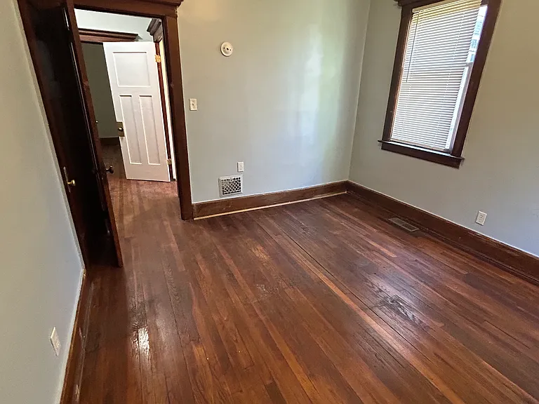 1508 Montclair St — Photo 5