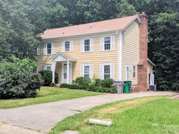 7206 Canyon Dr, Charlotte, NC 28262