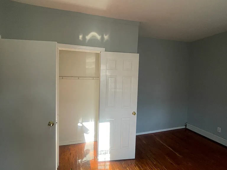 537 Summer St — Photo 6