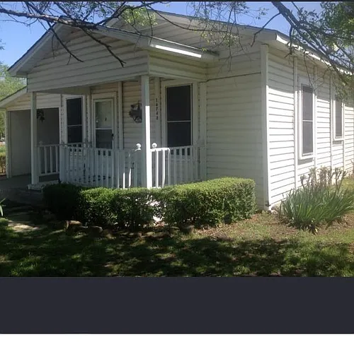 16748 Highway 77 Photo 1