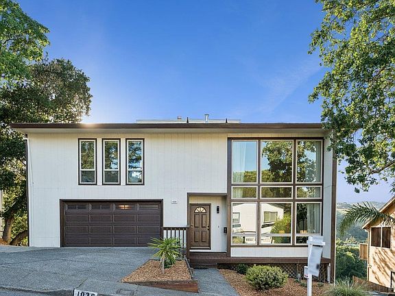 2nd image of 1036 Lea Drive