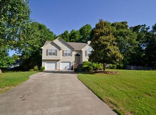 726 Crestview Dr, Bethlehem, GA 30620