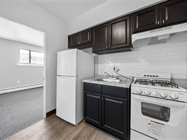7104 N 15th St #A, Philadelphia, PA 19126