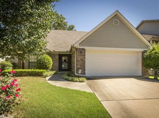 39 Sand Trap Dr, Maumelle, AR 72113