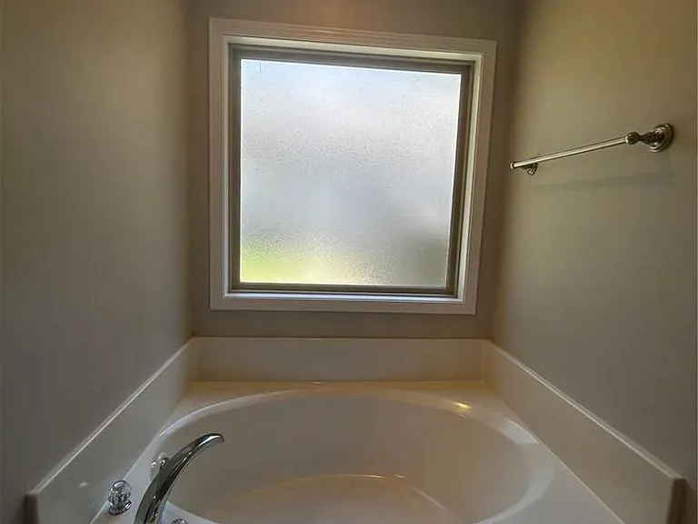 249 Deerfield Ct — Photo 8