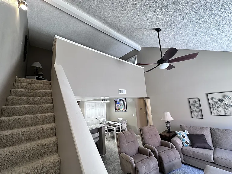 441 Moser Ave #B8 — Photo 8