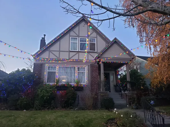 7411 Keen Way N, Seattle, WA 98103