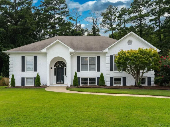 416 Still Oaks Cir, Trussville, AL 35173