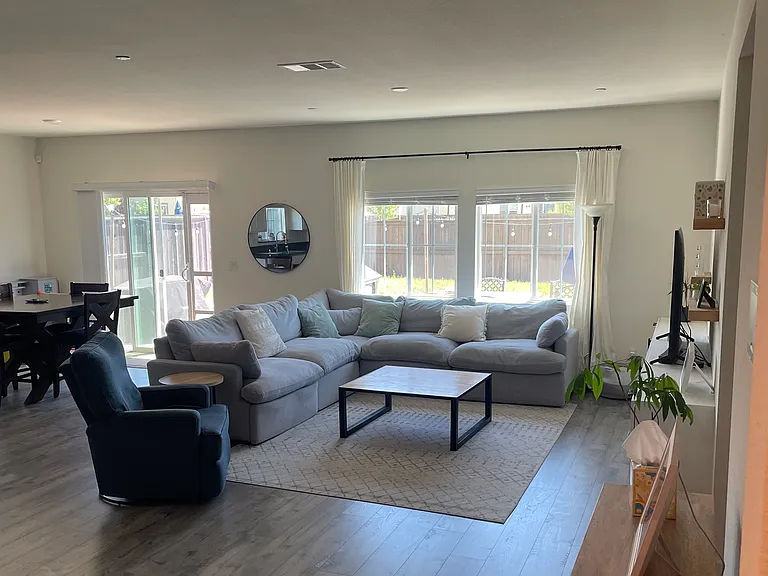 1245 Camelia Dr — Photo 12