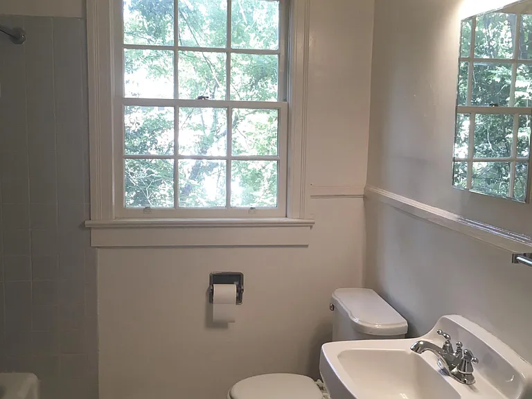 1069 Poplar Blvd — Photo 6