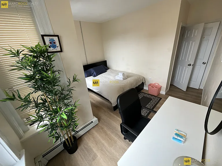 871 Harrison Ave #3 — Photo 7