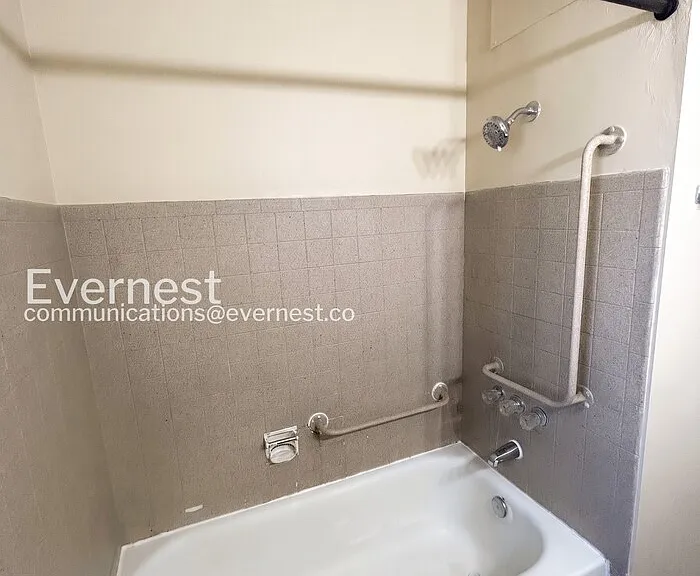 4311 N Chestnut St #2 — Photo 13