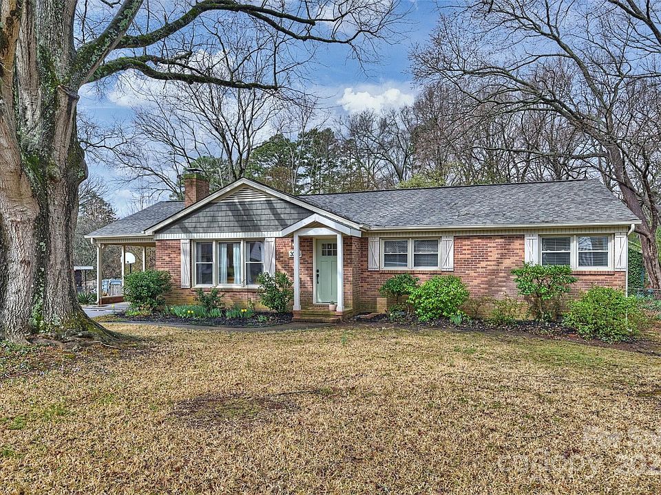 1st image of 3035 Cresthill Dr