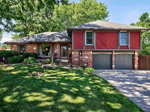 3407 SE Arbor Dr, Topeka, KS 66605
