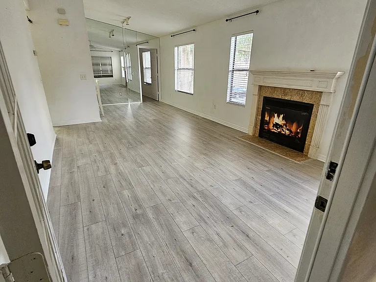 3154 S Semoran Blvd — Photo 3