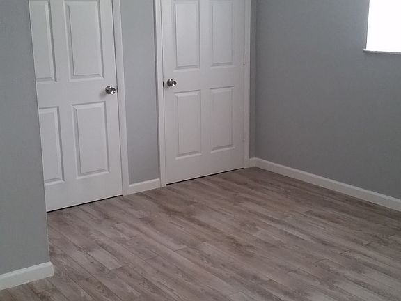 3rd image of 120 S Kingston Dr APT 50