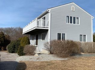 63 Carver Ln, Narragansett, RI 02882