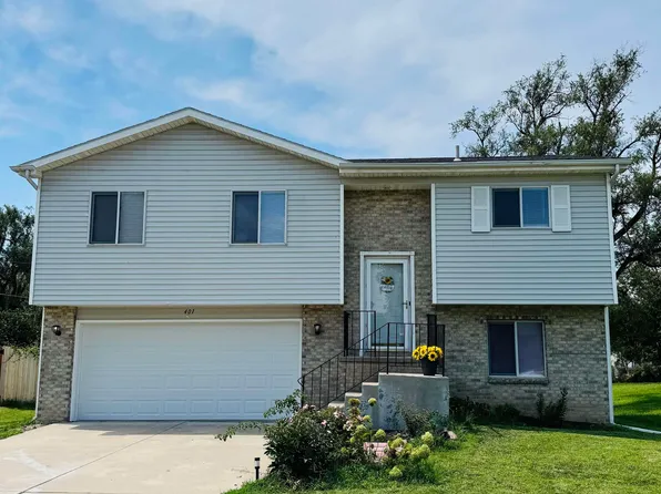 401 NW 16th St, Lincoln, NE 68528