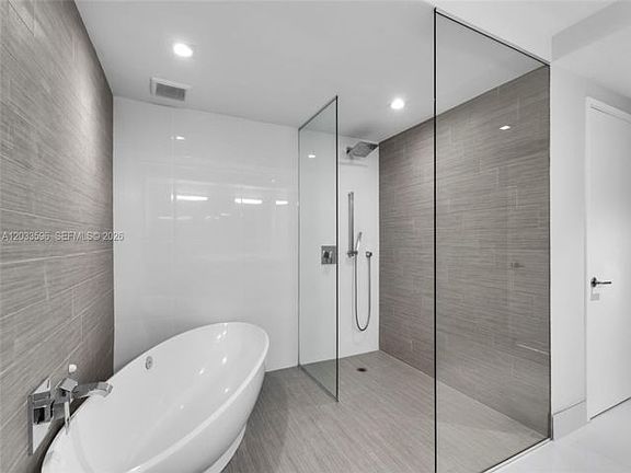 3rd image of 300 Sunny Isles Blvd Unit 4-1805