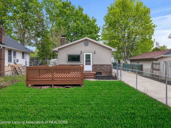 2506 W Washtenaw St, Lansing, MI 48917
