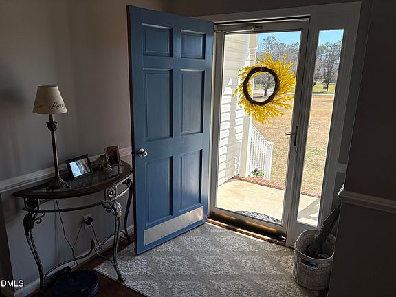 5th image of 113 Mayfield Pl