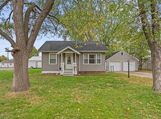 1213 Knoll Ave, Waterloo, IA 50701