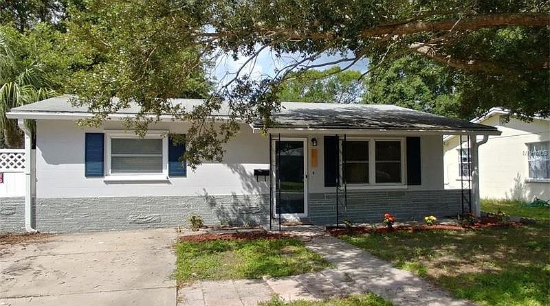 1st image of 170 SW Lincoln Cir N