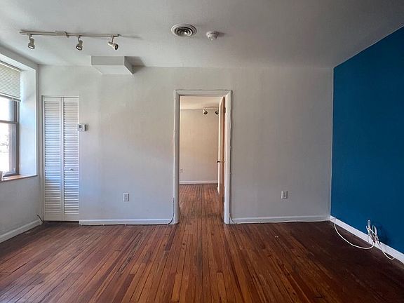 3rd image of 701 S 16th St #7335574